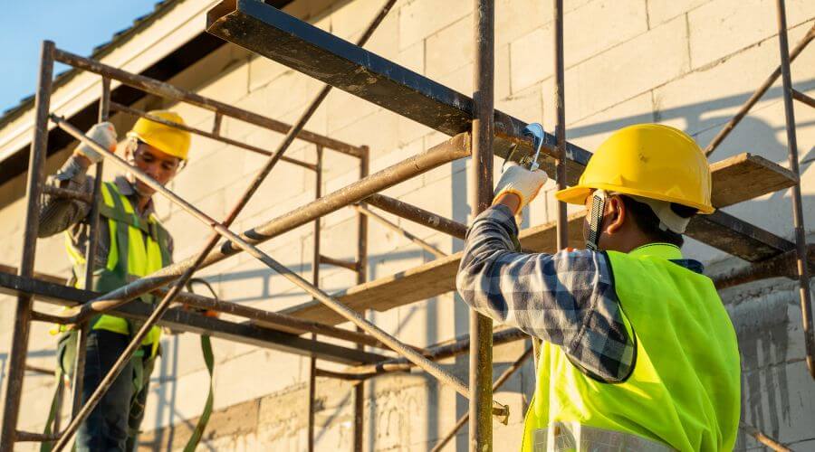 Professional residential roofers in Kincheloe, MI